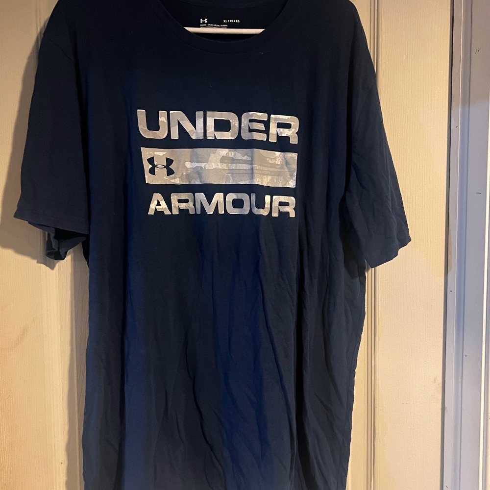 Men's Under Armor T-shirt